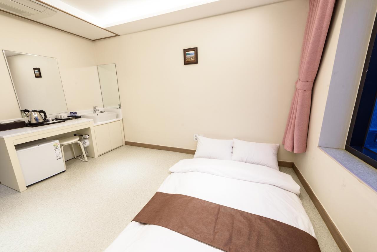 Rezion Hotel Seogwipo Eksteriør billede